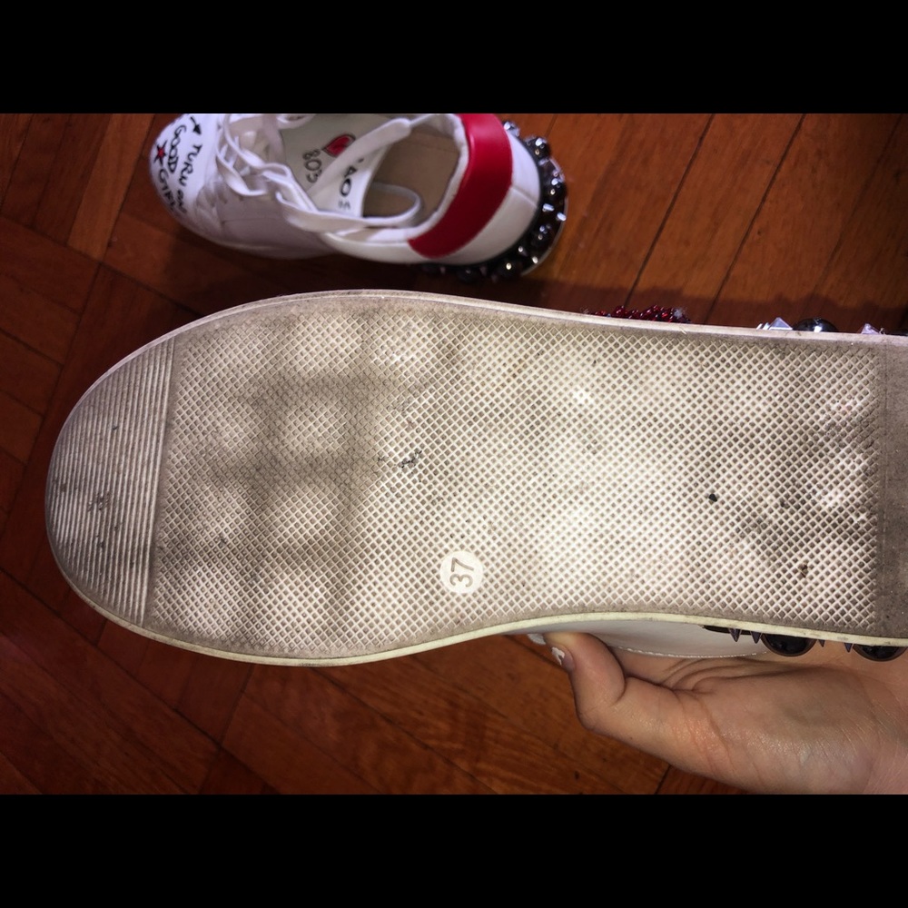 Sneakers - Picture 8 of 8